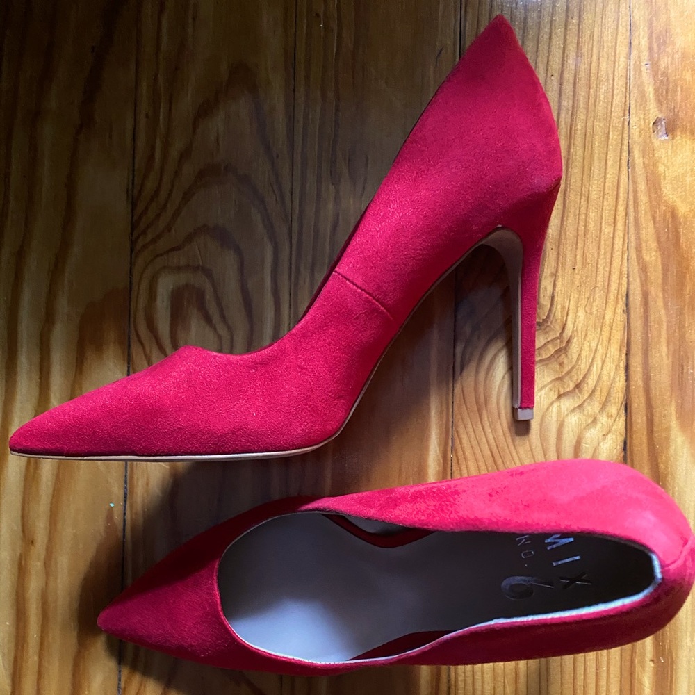 Red stylish heels from Mix No. 6, size 9